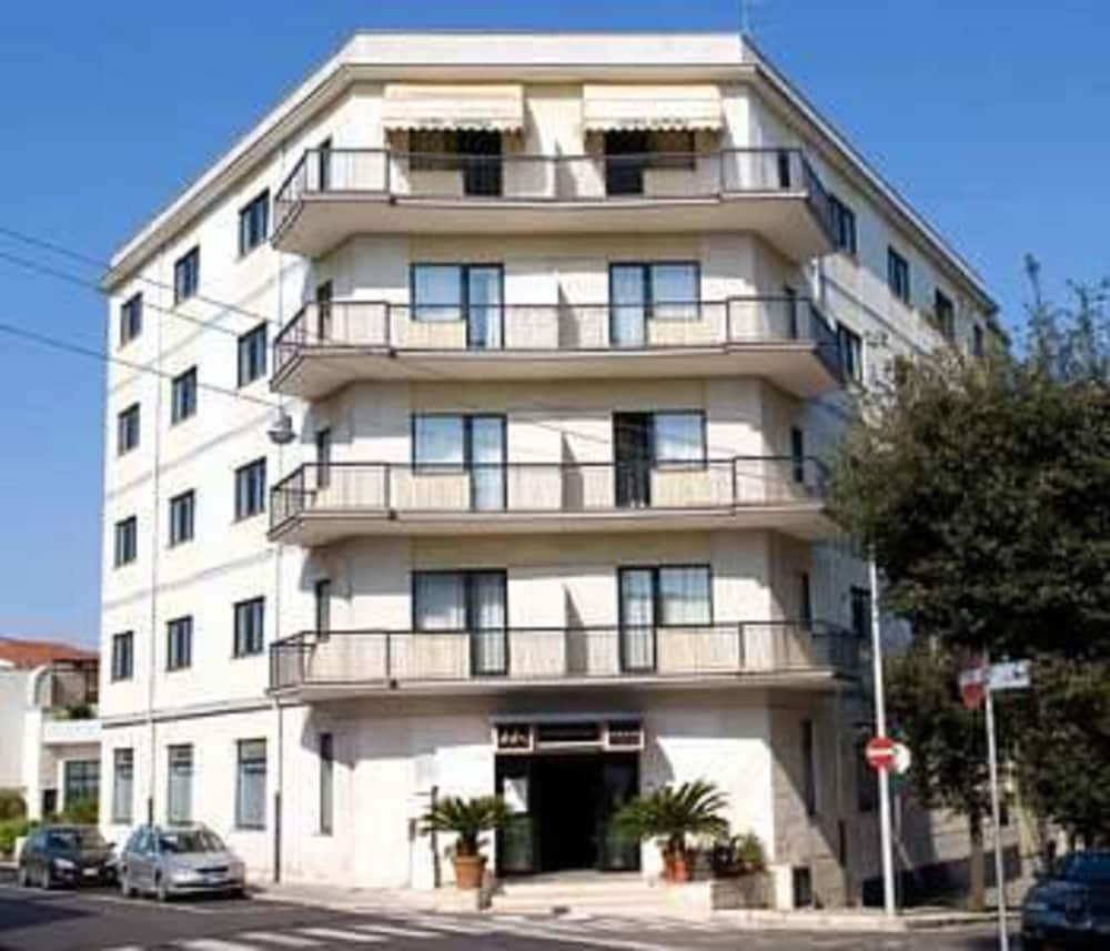 Hotel Astoria 알베르벨로 외부 사진